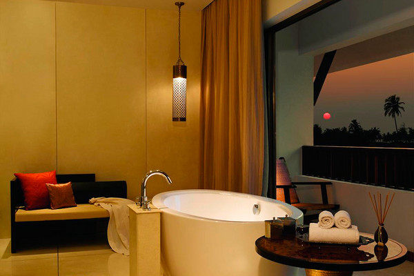 Indien Reise (Südindien)  Ein Badezimmer im Luxushotel Alila Diwa, Goa (optional als upgrade)