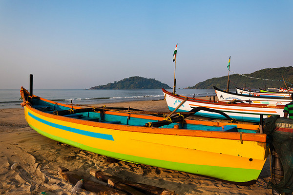 Indien Reise (Südindien)  Boote am Strand von Goa