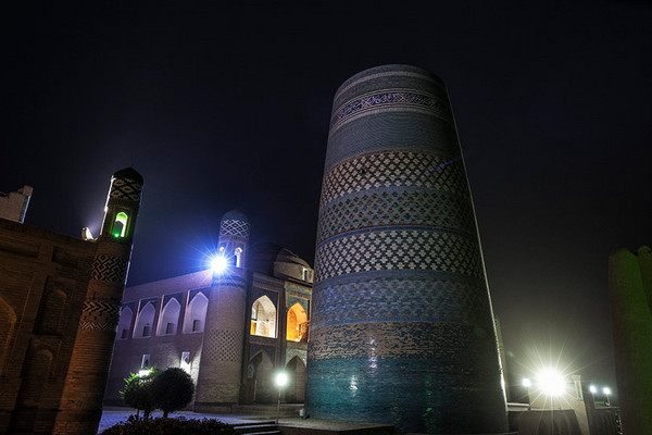 Usbekistan Reise  Nachtstimmung im märchenhaften Chiwa